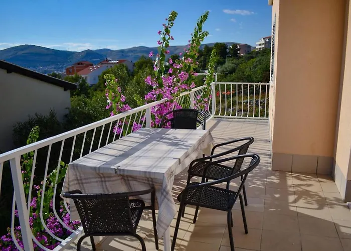 Apartment Ankica